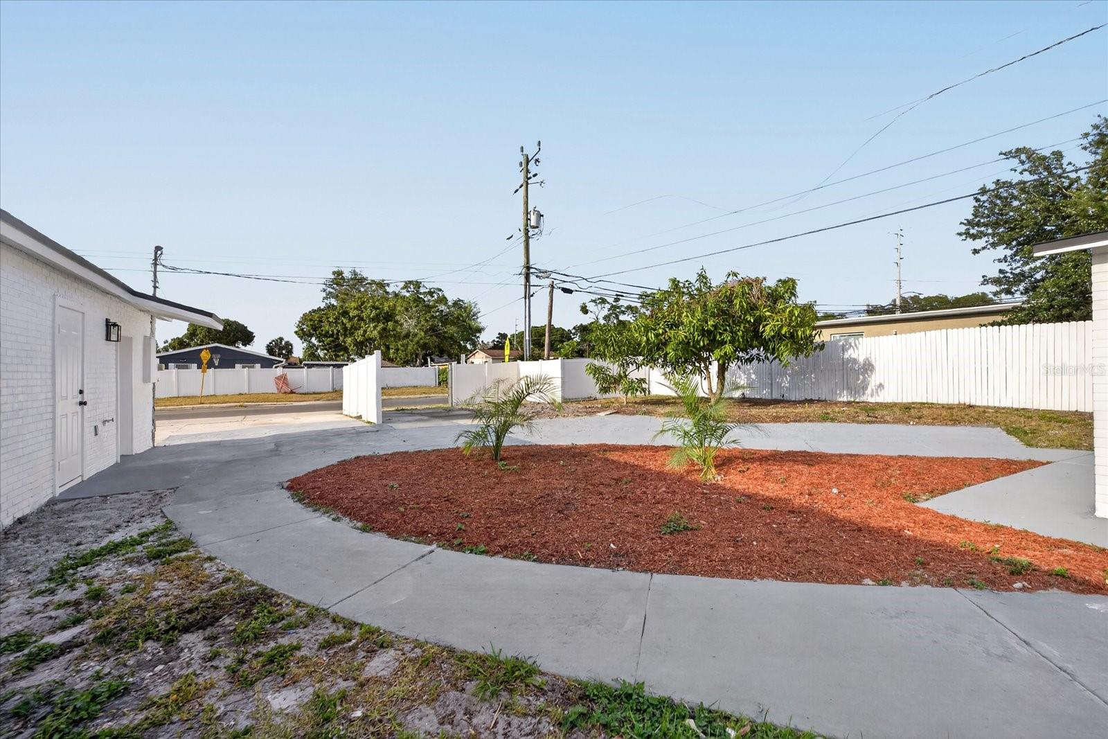 Image 10 of 32 For 13589 120th Street