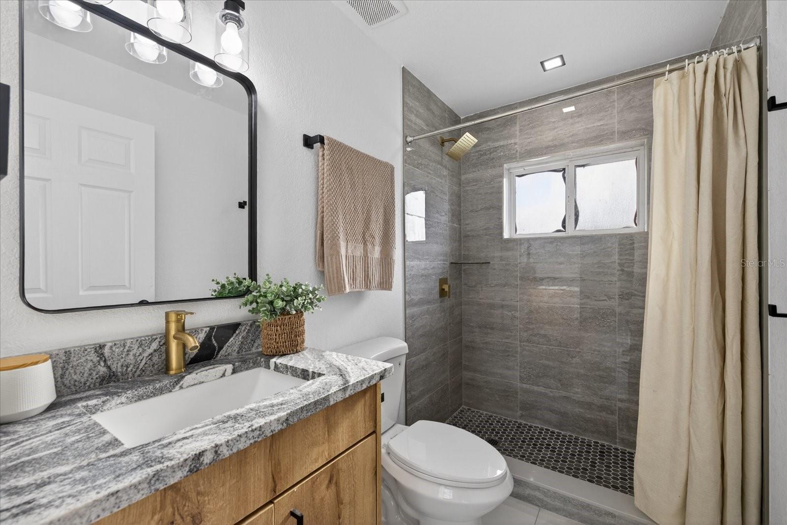 Image 14 of 32 For 13589 120th Street