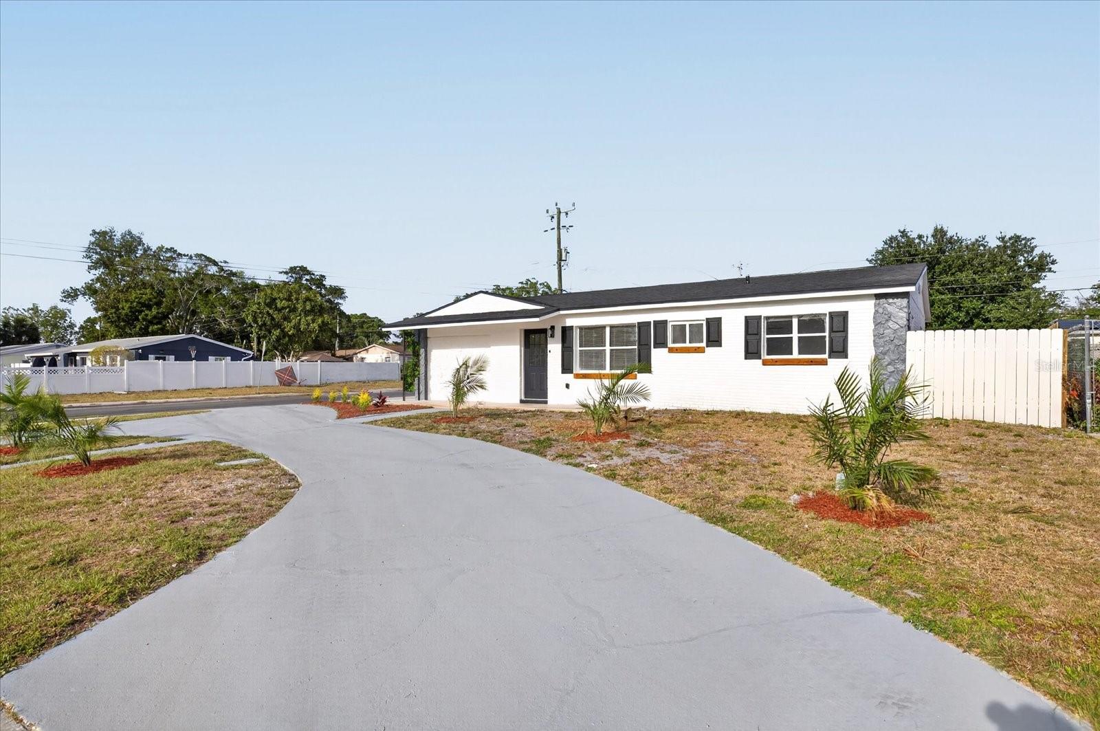 Image 3 of 32 For 13589 120th Street