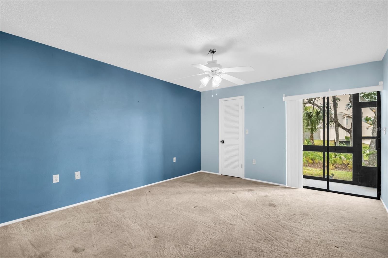 Image 29 of 46 For 120 Evelyn Court