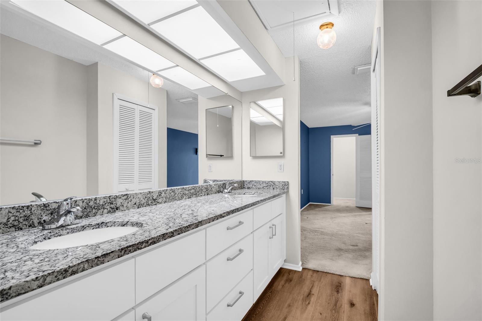 Image 36 of 46 For 120 Evelyn Court