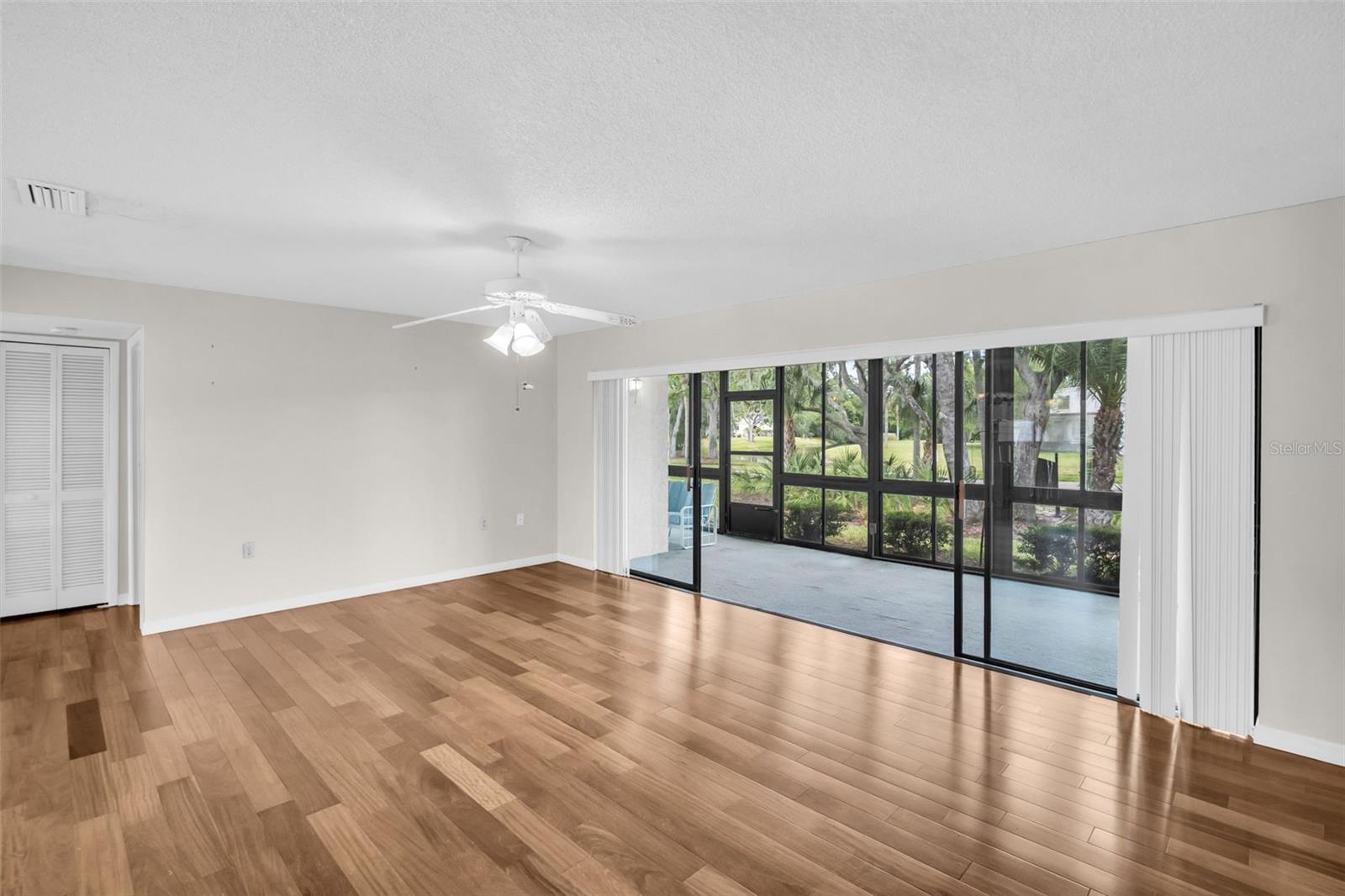 Image 5 of 46 For 120 Evelyn Court