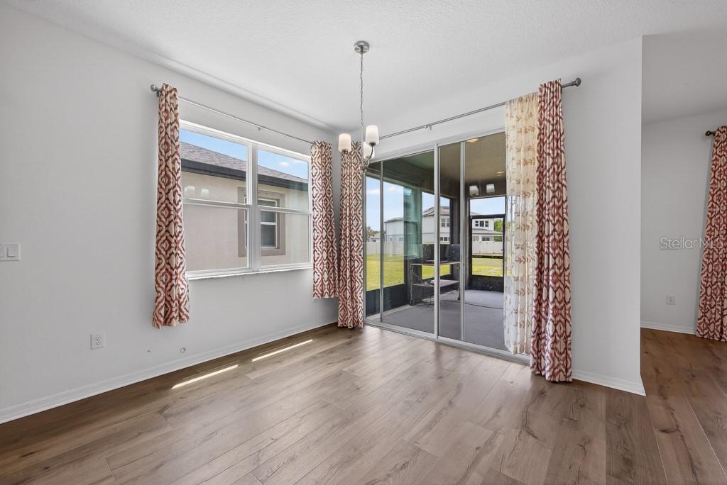 Image 15 of 62 For 12337 Shining Willow Street