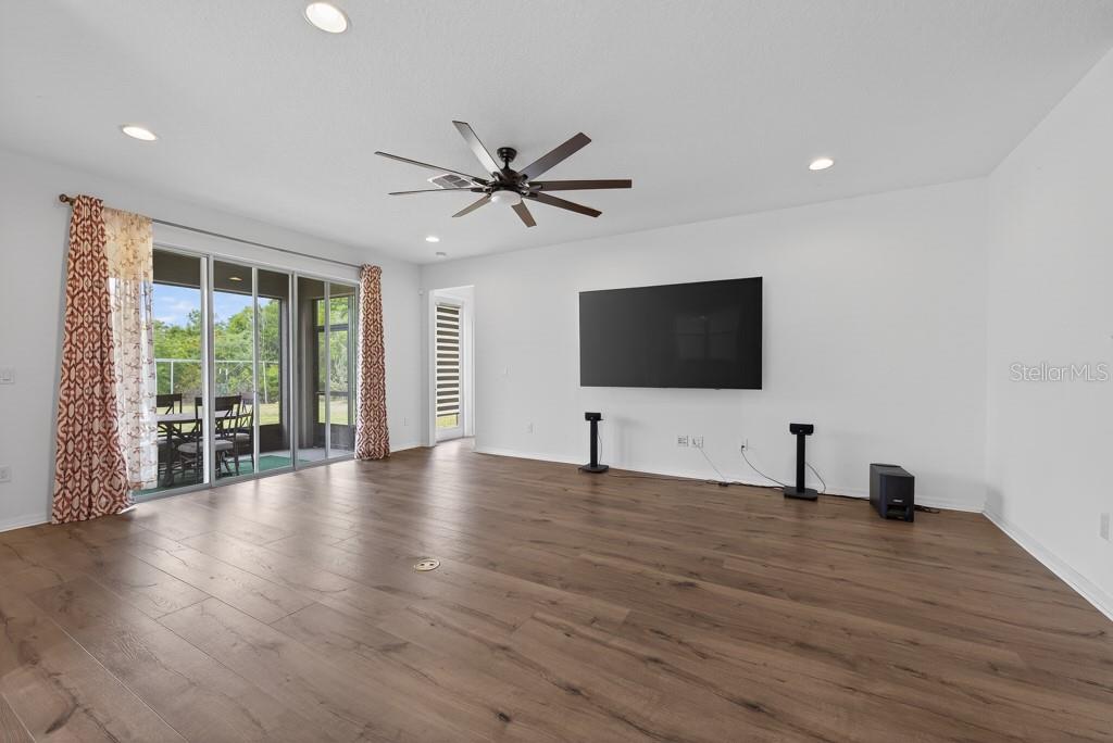 Image 17 of 62 For 12337 Shining Willow Street