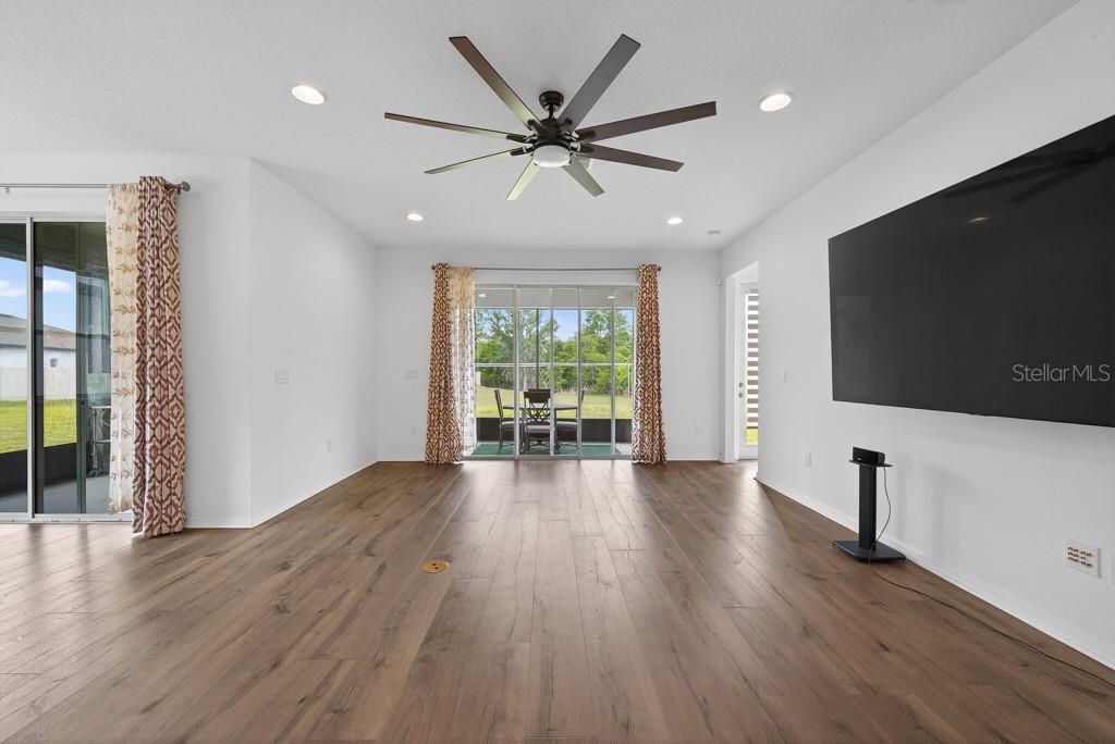 Image 18 of 62 For 12337 Shining Willow Street