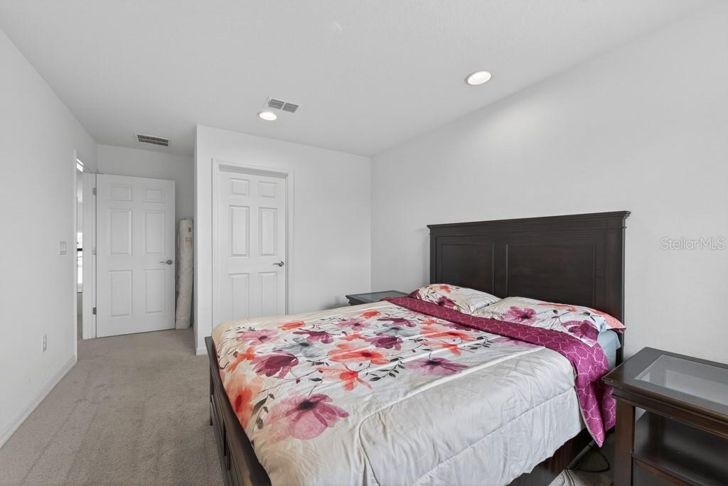 Image 36 of 62 For 12337 Shining Willow Street