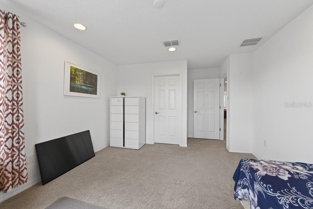 Image 38 of 62 For 12337 Shining Willow Street