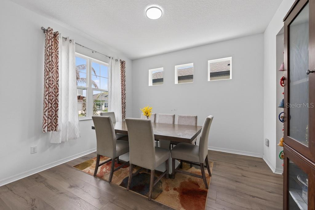 Image 4 of 62 For 12337 Shining Willow Street