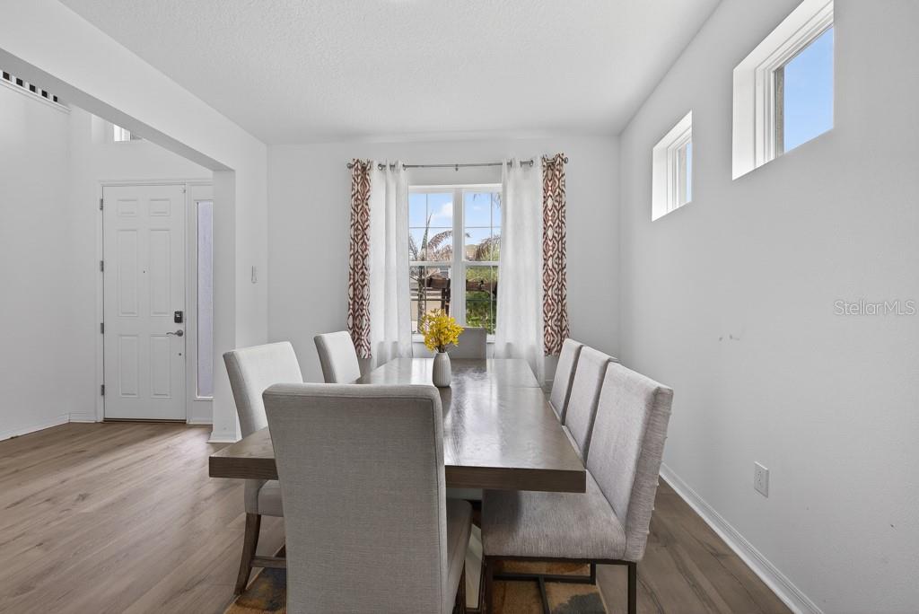 Image 5 of 62 For 12337 Shining Willow Street