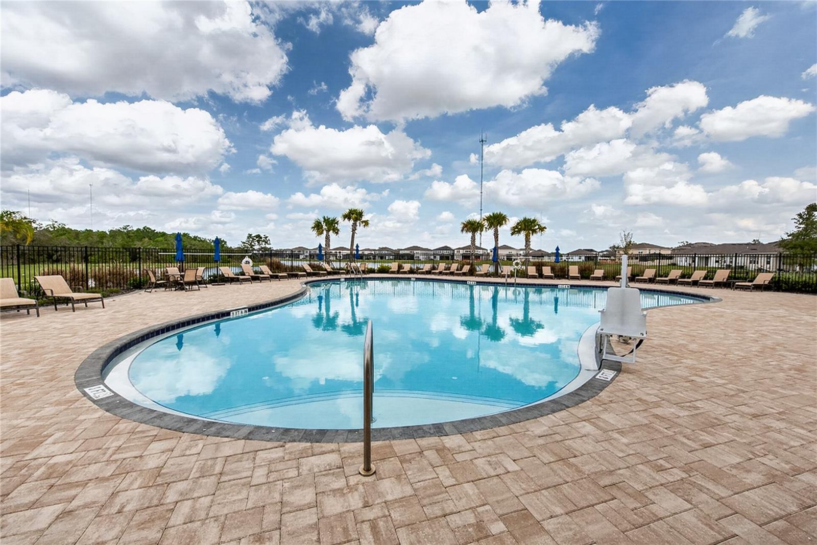 Image 60 of 62 For 12337 Shining Willow Street