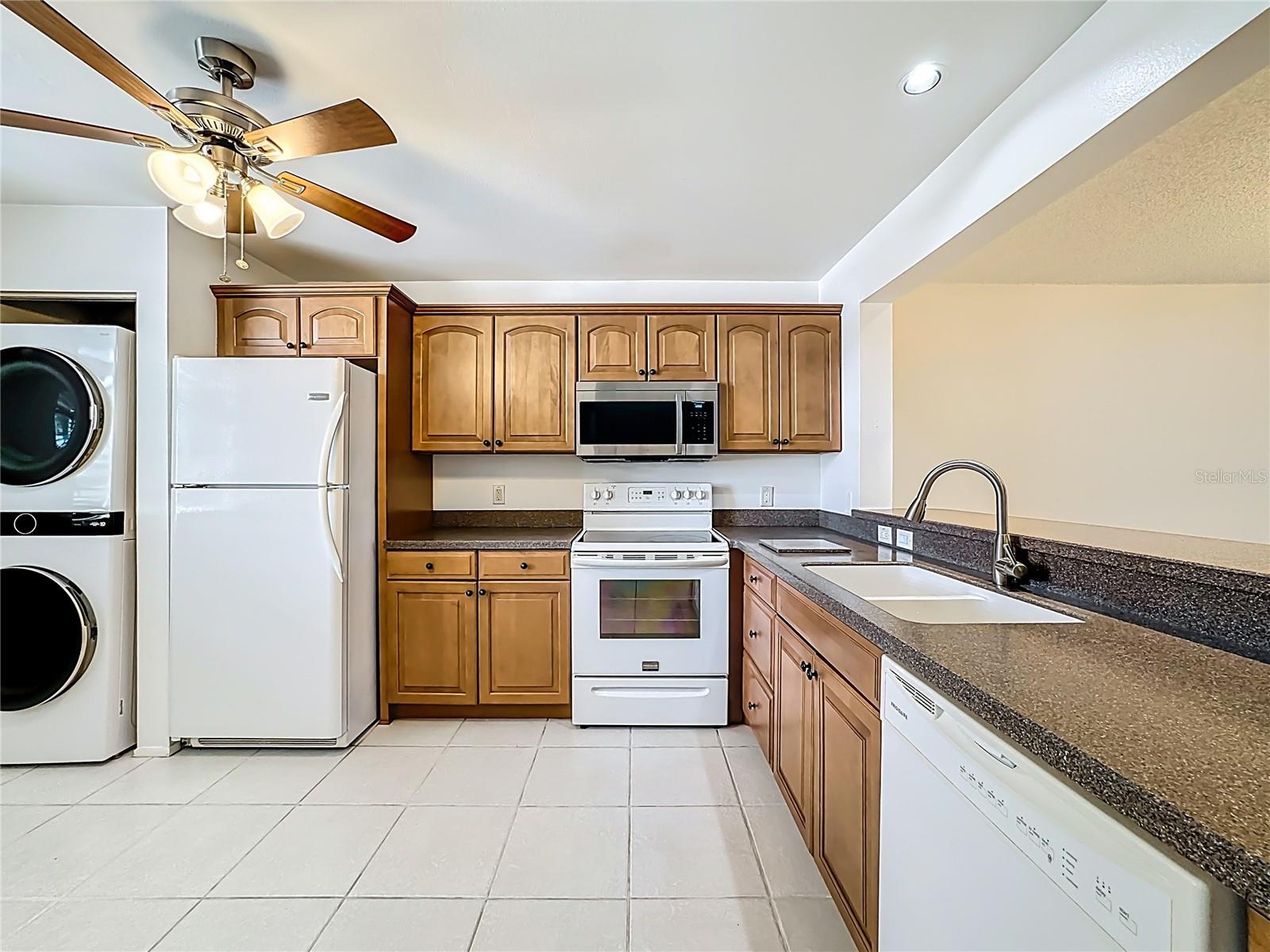 Image 10 of 42 For 434 Palm Tree Drive 434