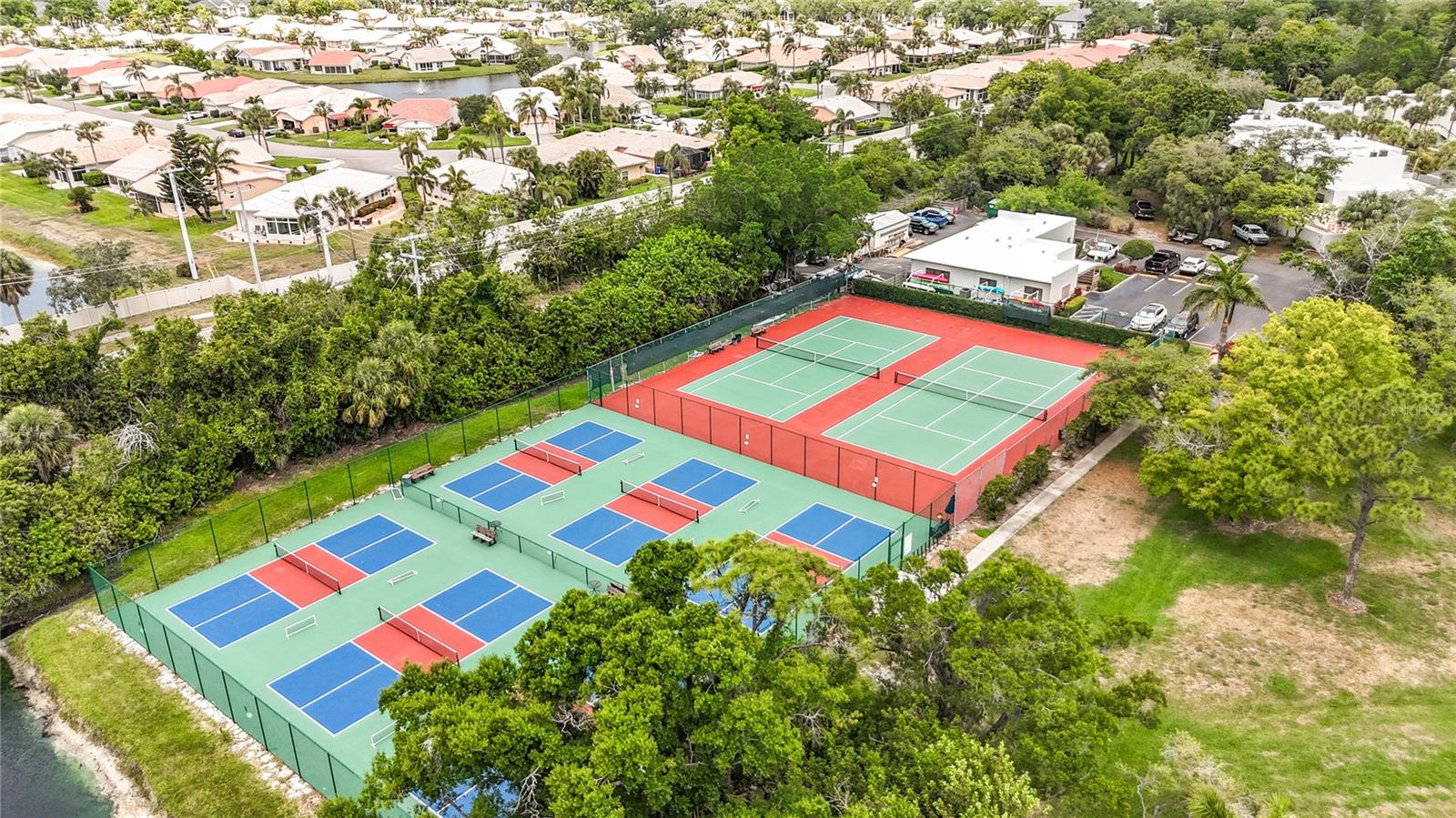 Image 3 of 42 For 434 Palm Tree Drive 434