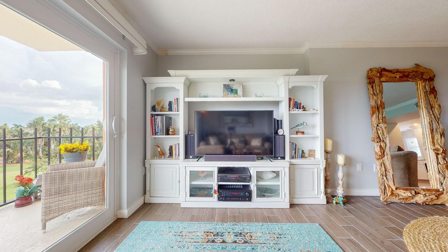 Image 26 of 75 For 1120 Shore Drive Ne 501