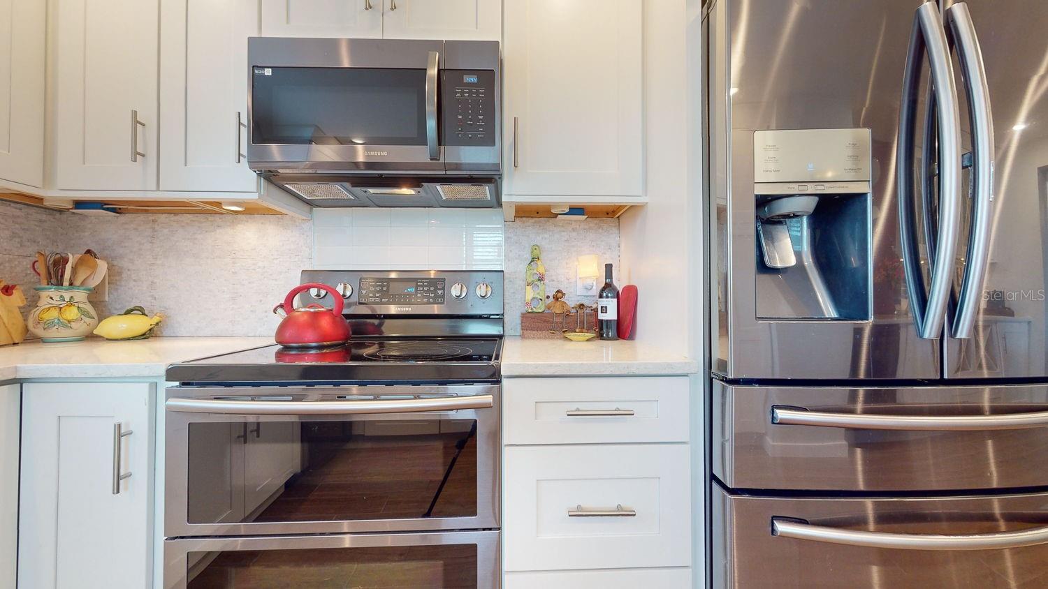 Image 30 of 75 For 1120 Shore Drive Ne 501