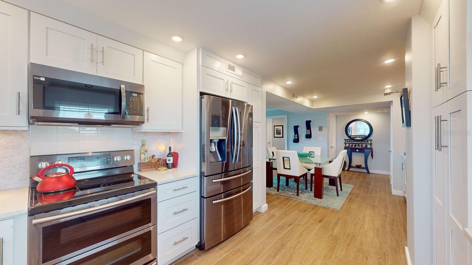 Image 34 of 75 For 1120 Shore Drive Ne 501