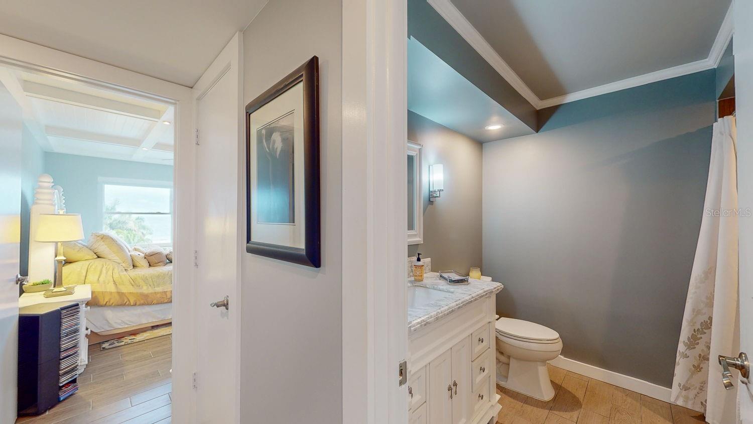 Image 39 of 75 For 1120 Shore Drive Ne 501