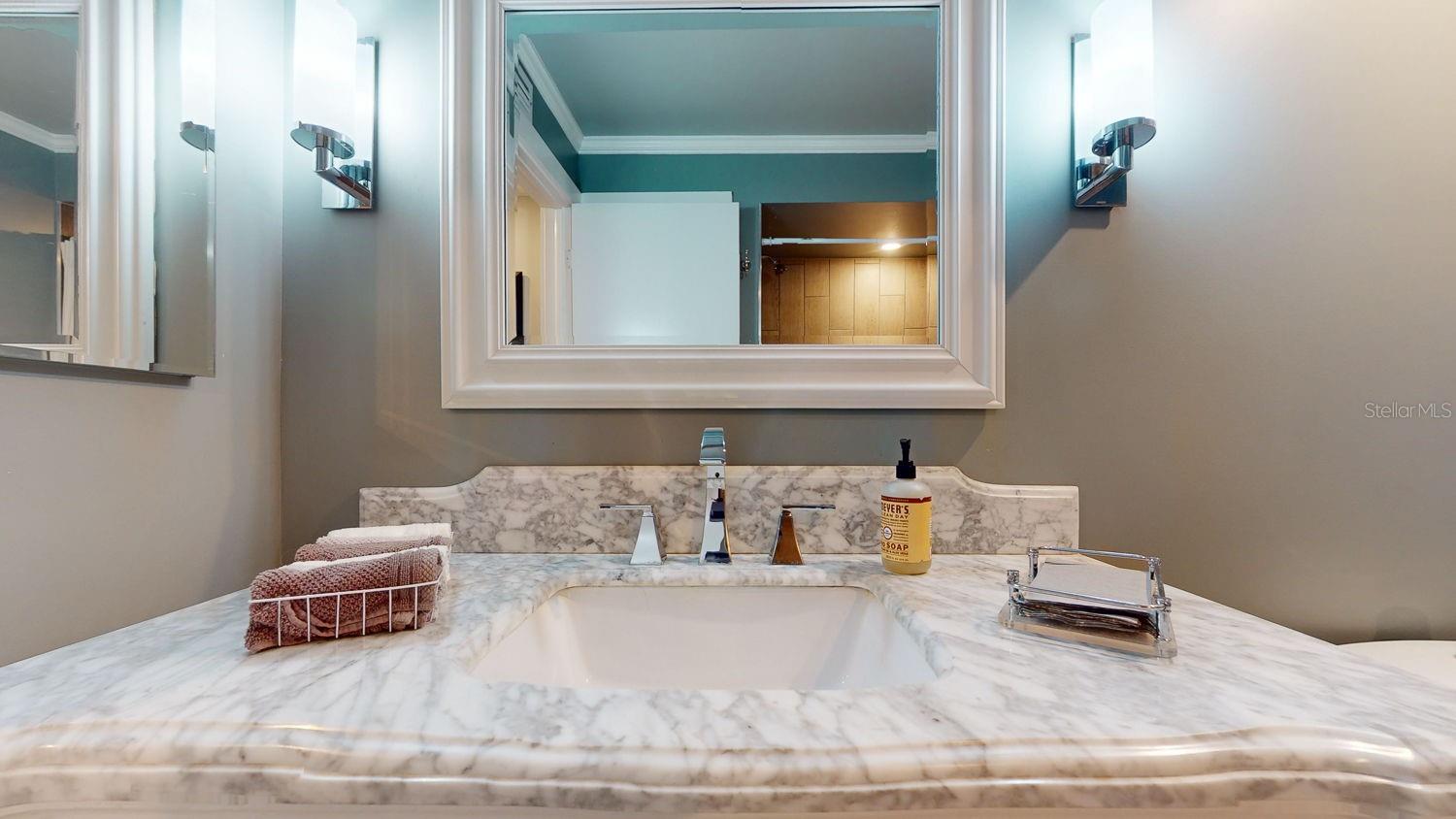 Image 45 of 75 For 1120 Shore Drive Ne 501