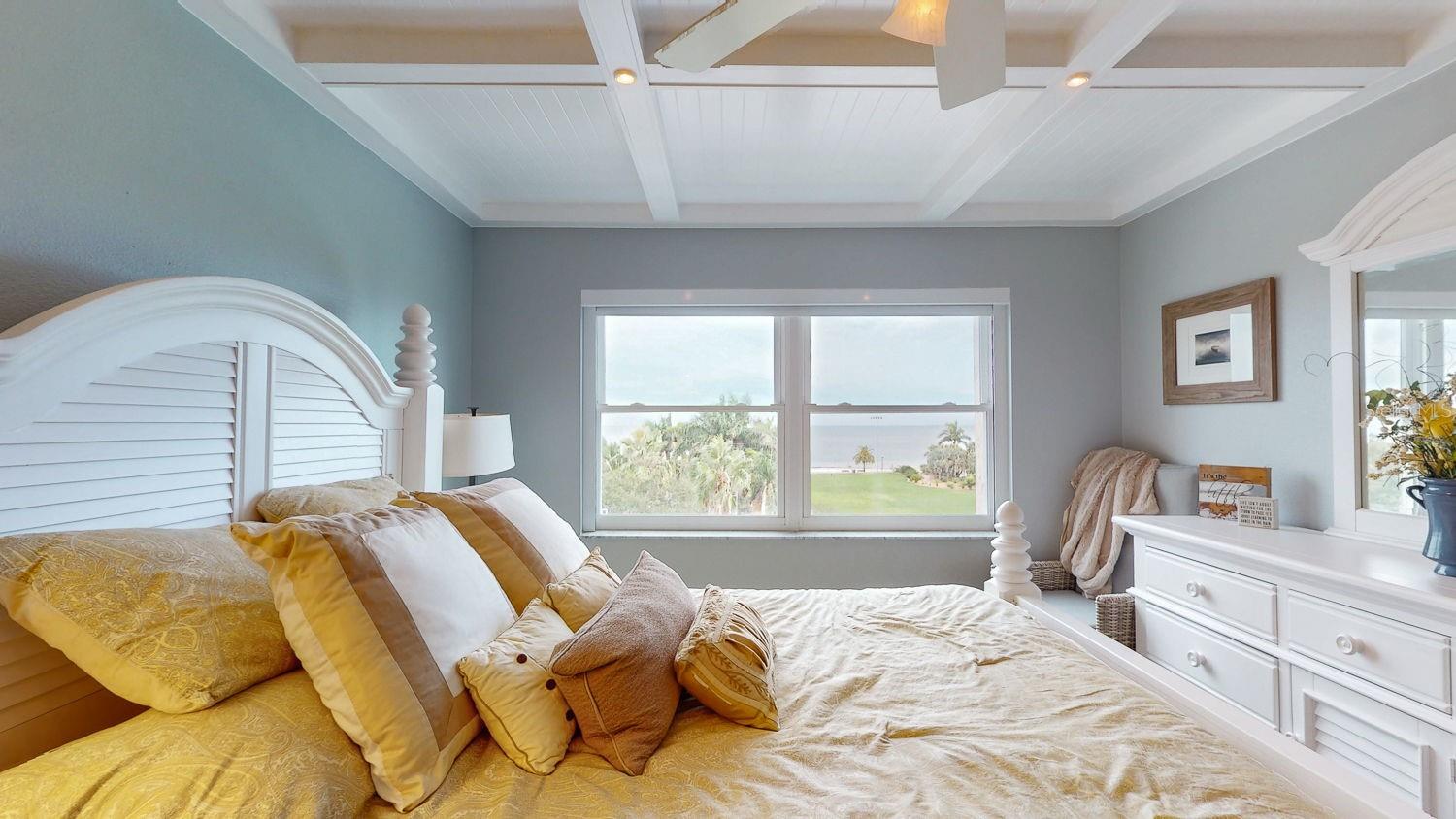 Image 47 of 75 For 1120 Shore Drive Ne 501