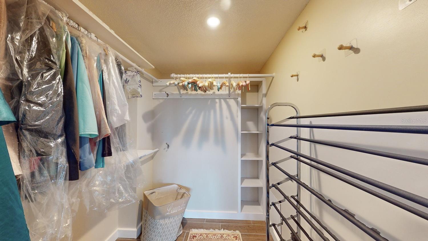 Image 56 of 75 For 1120 Shore Drive Ne 501