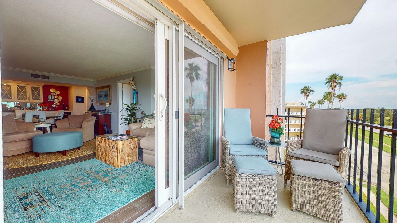 Image 6 of 75 For 1120 Shore Drive Ne 501