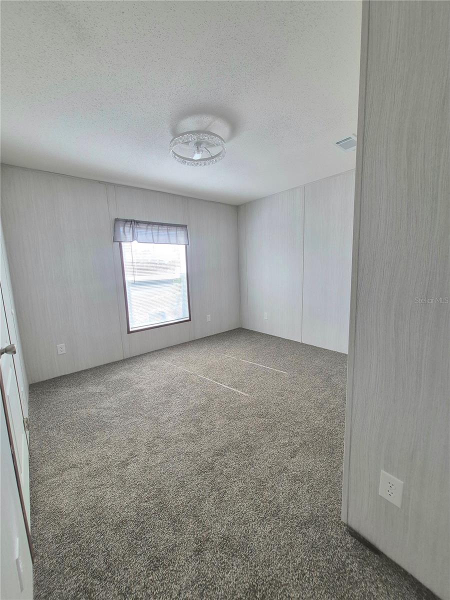 Image 13 of 36 For 8128 Weeping Willow Street