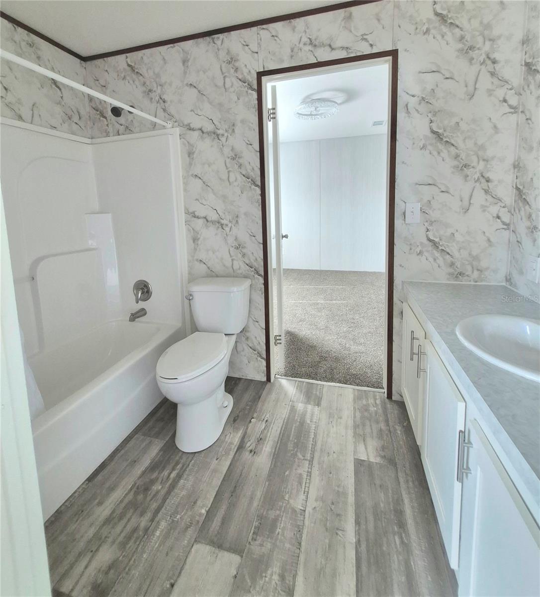 Image 18 of 36 For 8128 Weeping Willow Street