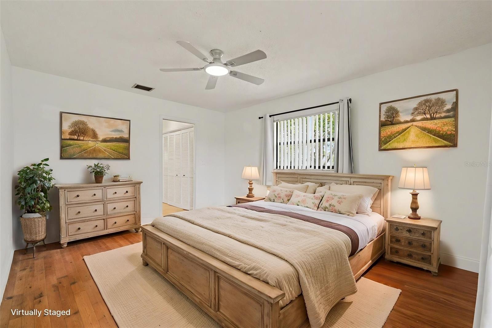 Image 19 of 44 For 10 Lesley Lane