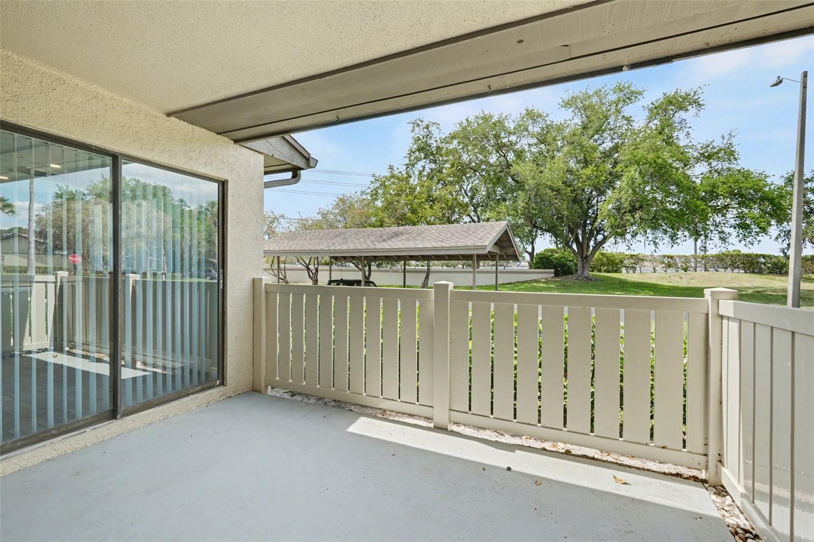 Image 4 of 44 For 10 Lesley Lane