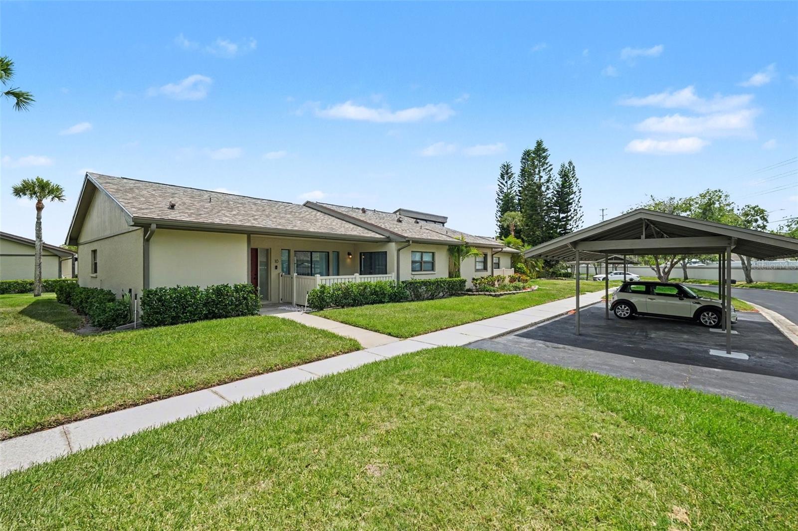 Image 43 of 44 For 10 Lesley Lane