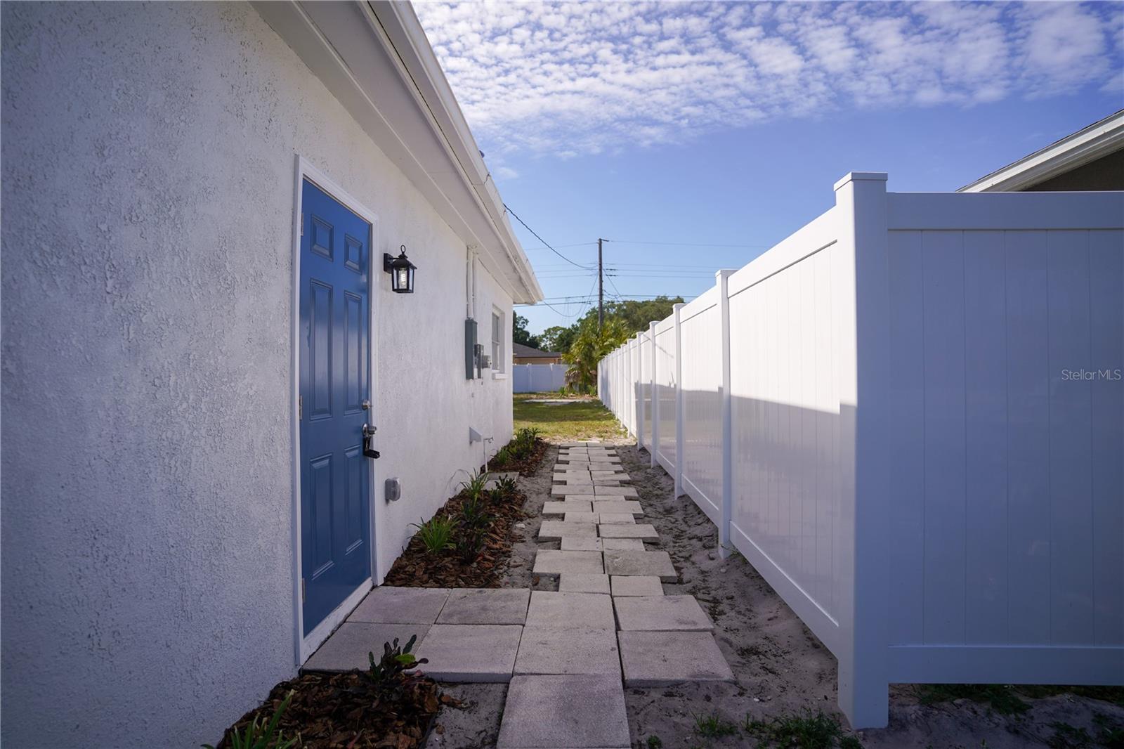 Image 22 of 33 For 610 74th Avenue N