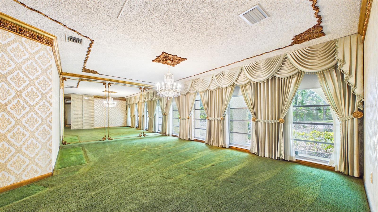 Image 13 of 74 For 1116 Riverhills Drive