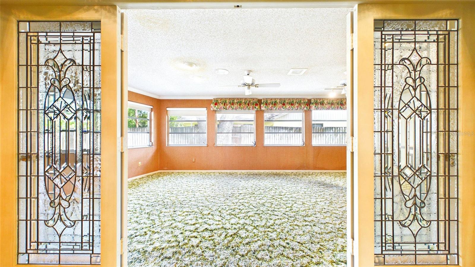 Image 34 of 74 For 1116 Riverhills Drive