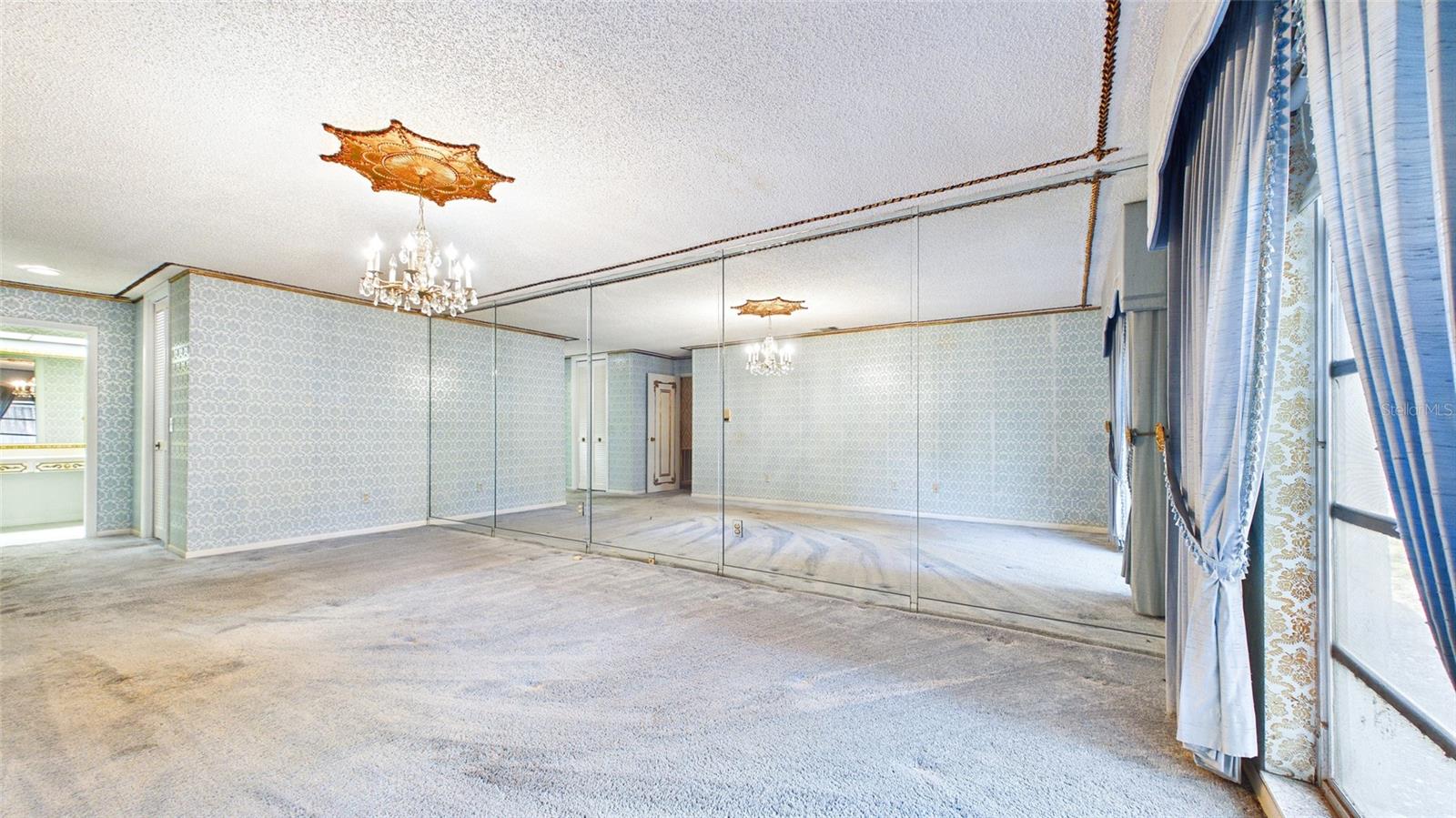 Image 41 of 74 For 1116 Riverhills Drive