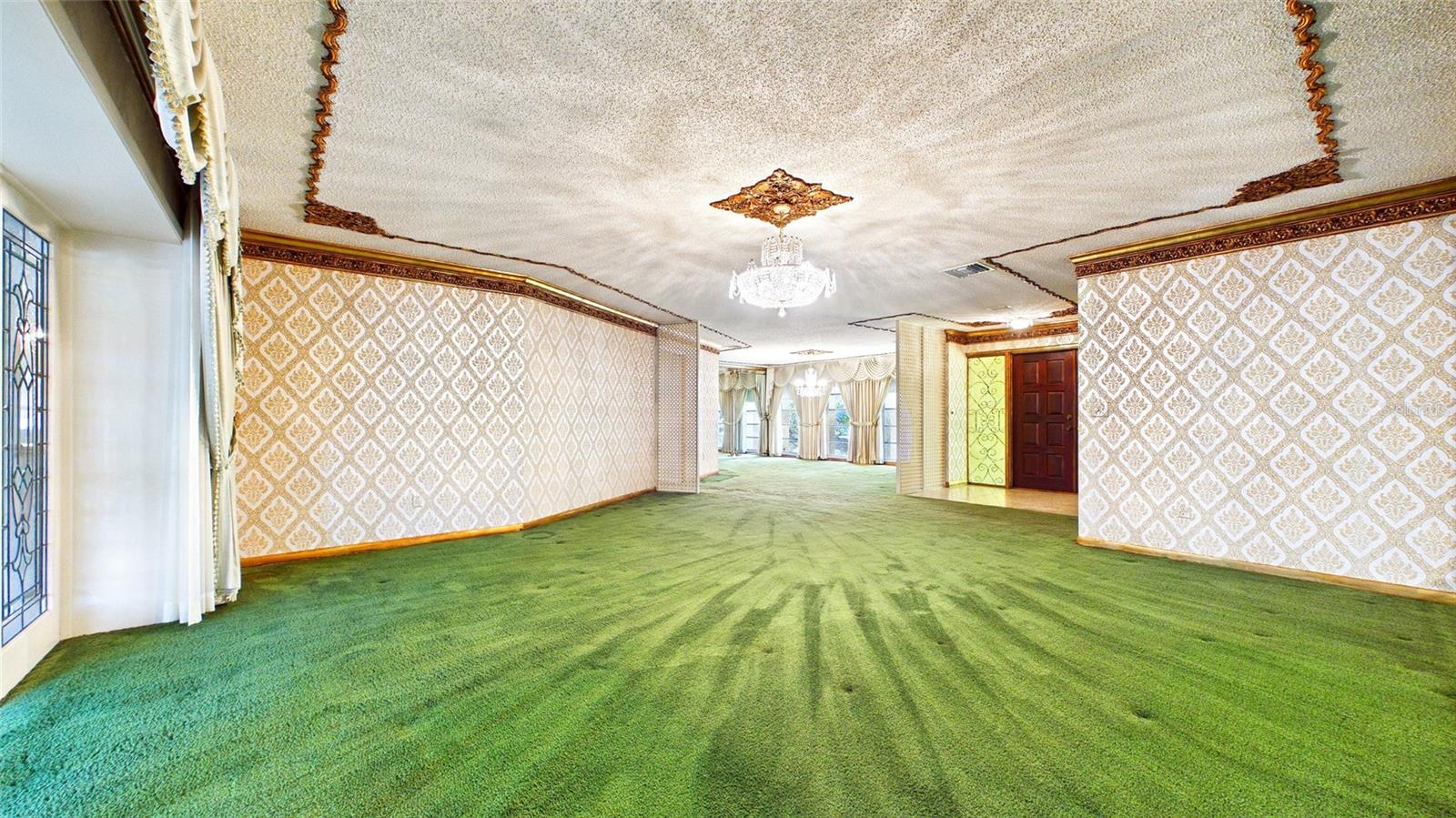 Image 5 of 74 For 1116 Riverhills Drive