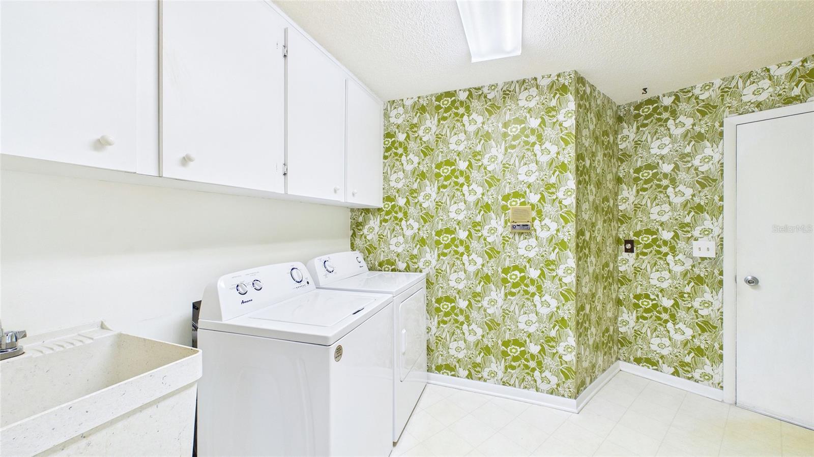 Image 55 of 74 For 1116 Riverhills Drive