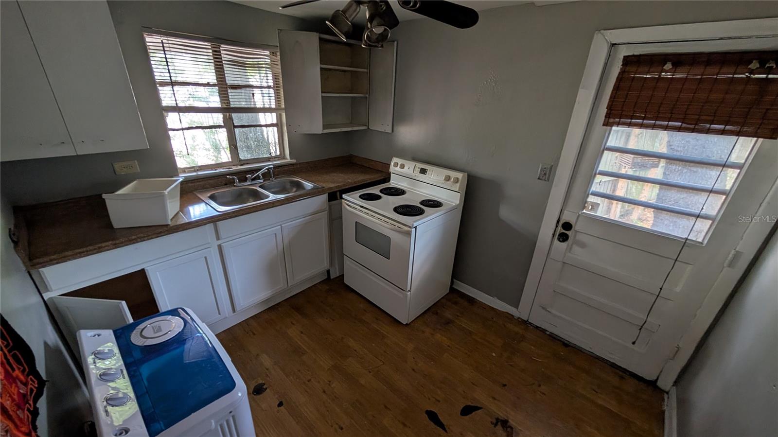 Image 10 of 68 For 2801 Cleveland Street