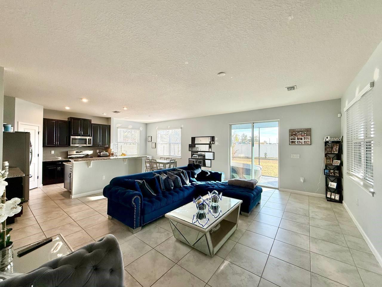 Image 25 of 79 For 12258 Blue Pacific Drive