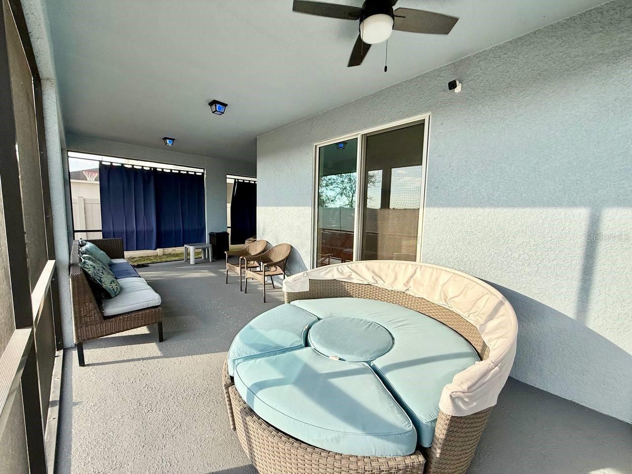 Image 61 of 79 For 12258 Blue Pacific Drive