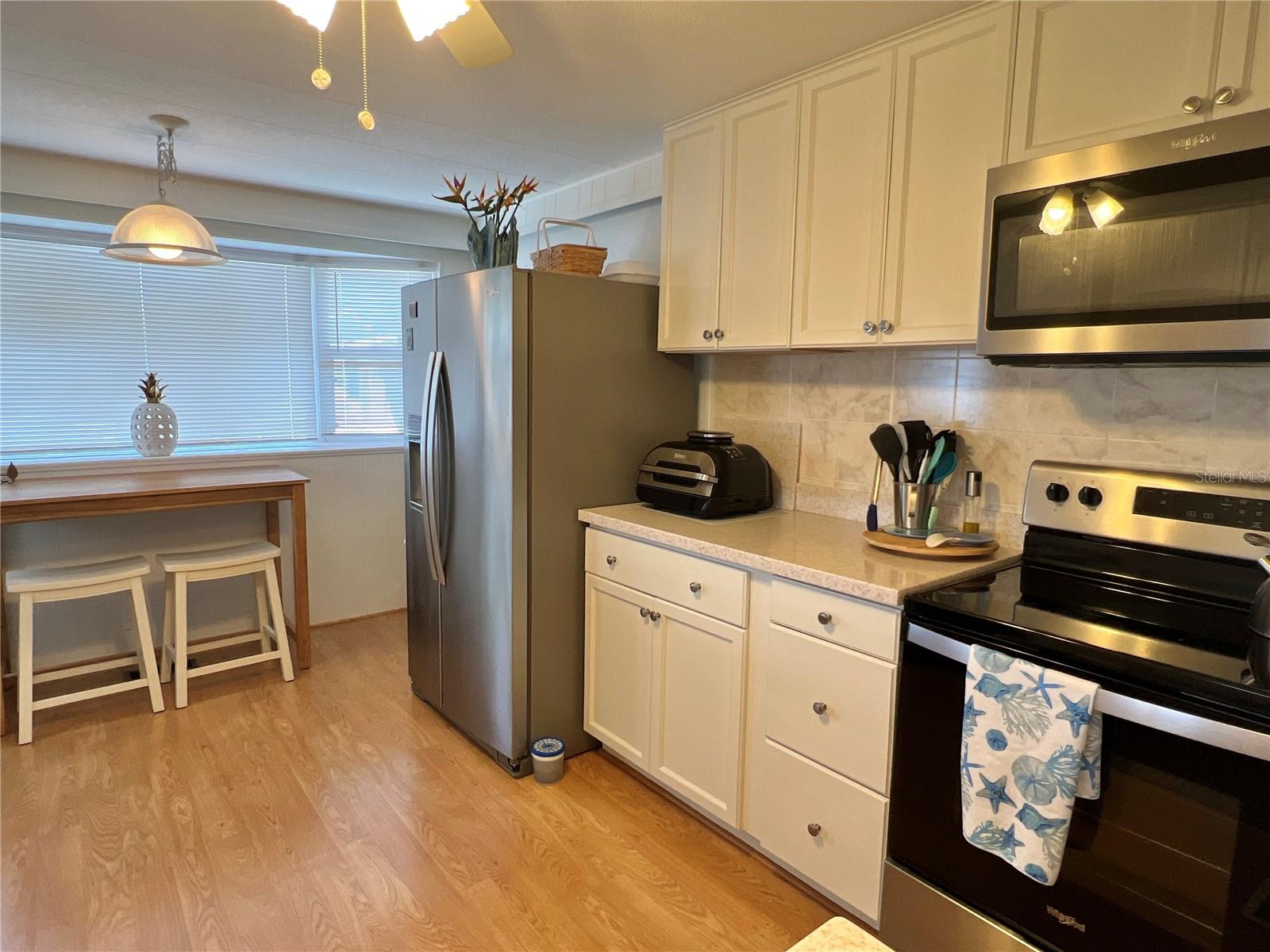 Image 3 of 23 For 614 Mount Key Avenue Ne 631