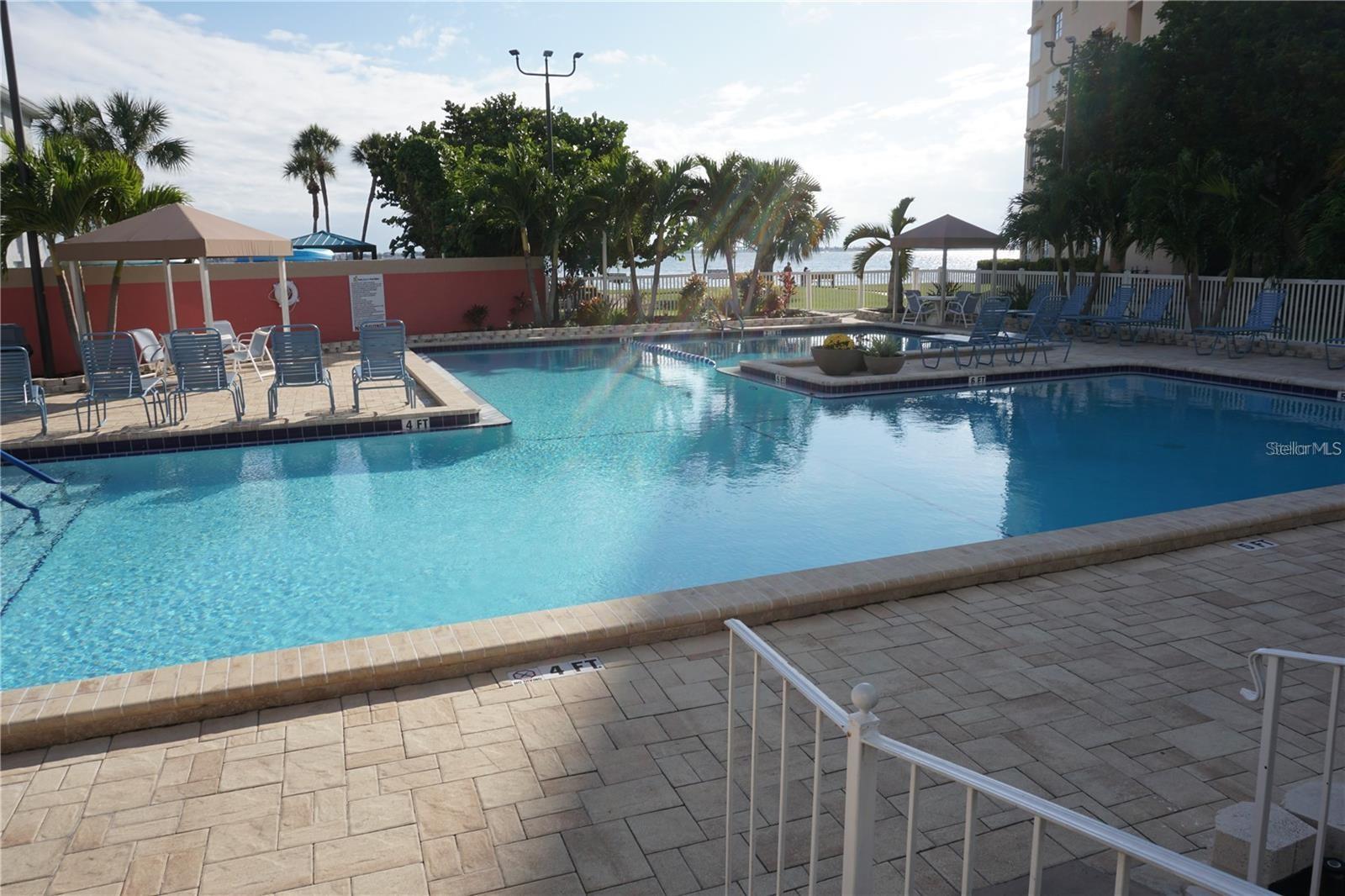 Image 23 of 38 For 5900 Shore Boulevard S 402