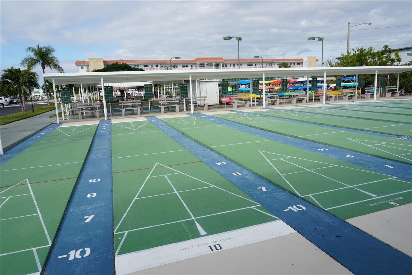 Image 26 of 38 For 5900 Shore Boulevard S 402