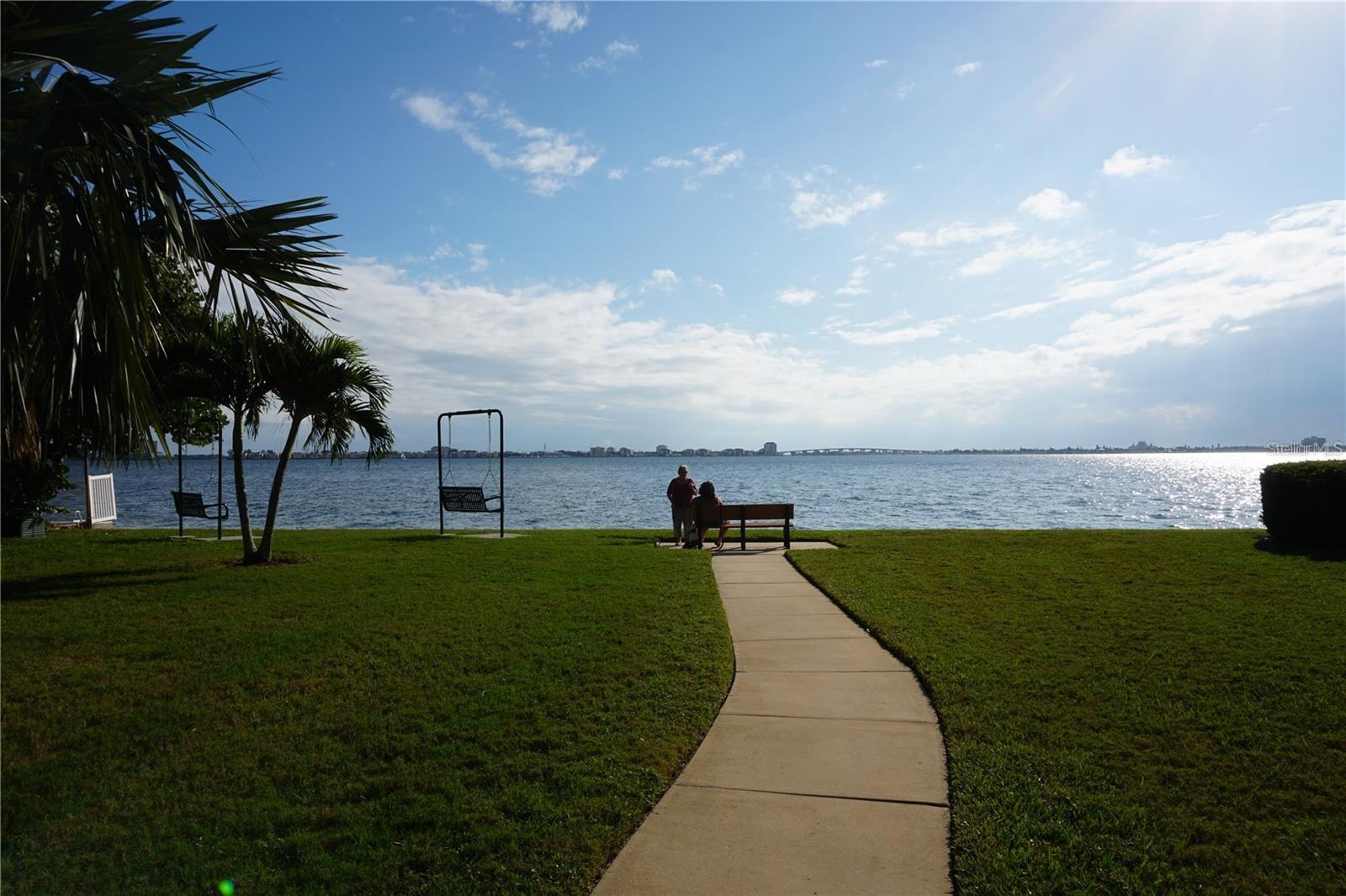 Image 31 of 38 For 5900 Shore Boulevard S 402