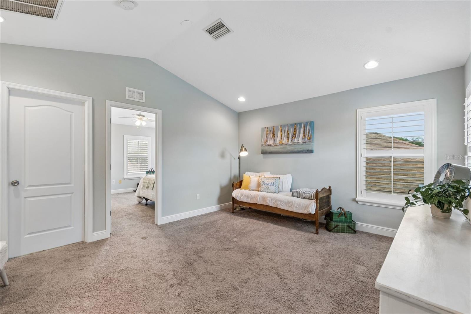 Image 29 of 49 For 4910 Sky Blue Drive