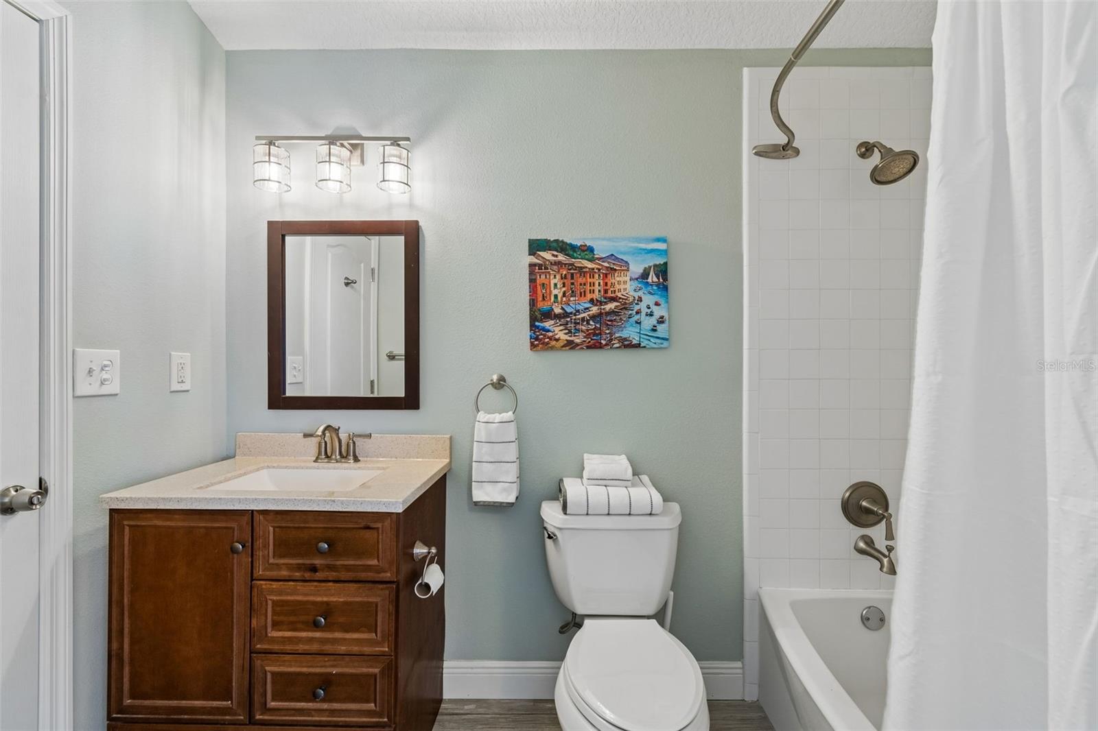 Image 34 of 49 For 4910 Sky Blue Drive