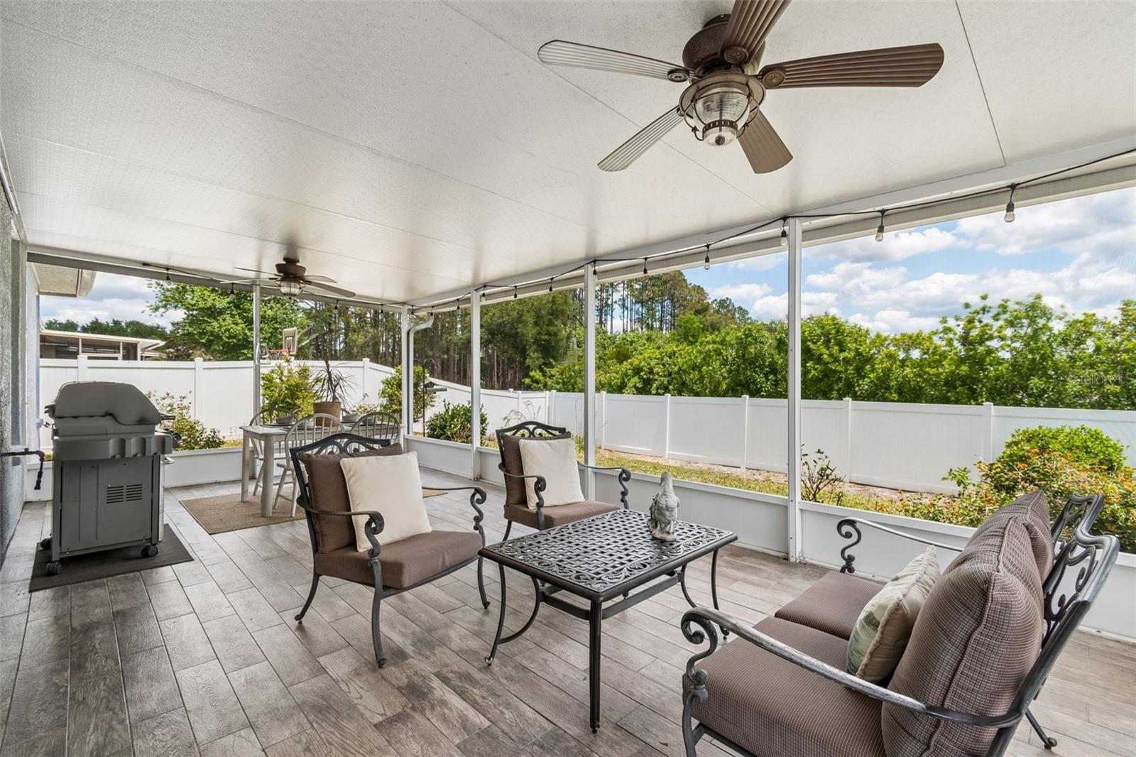 Image 37 of 49 For 4910 Sky Blue Drive