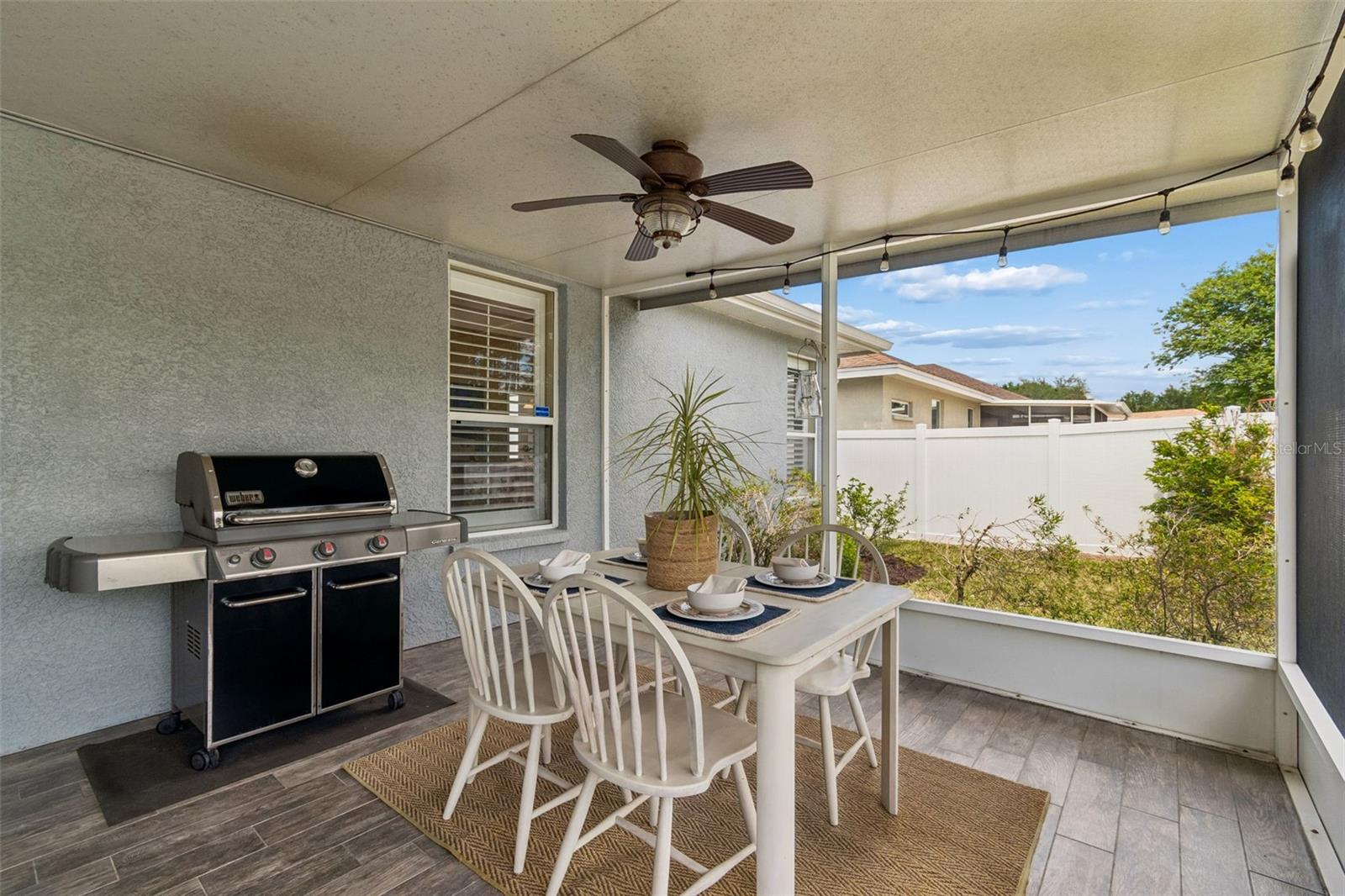 Image 38 of 49 For 4910 Sky Blue Drive