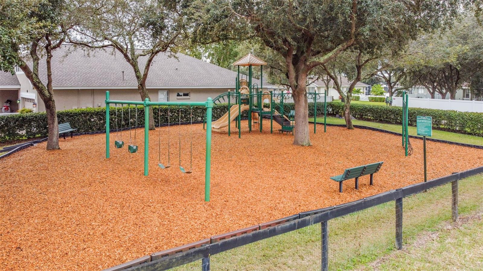 Image 46 of 49 For 4910 Sky Blue Drive