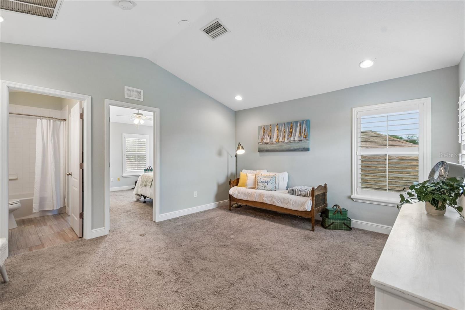 Image 5 of 49 For 4910 Sky Blue Drive