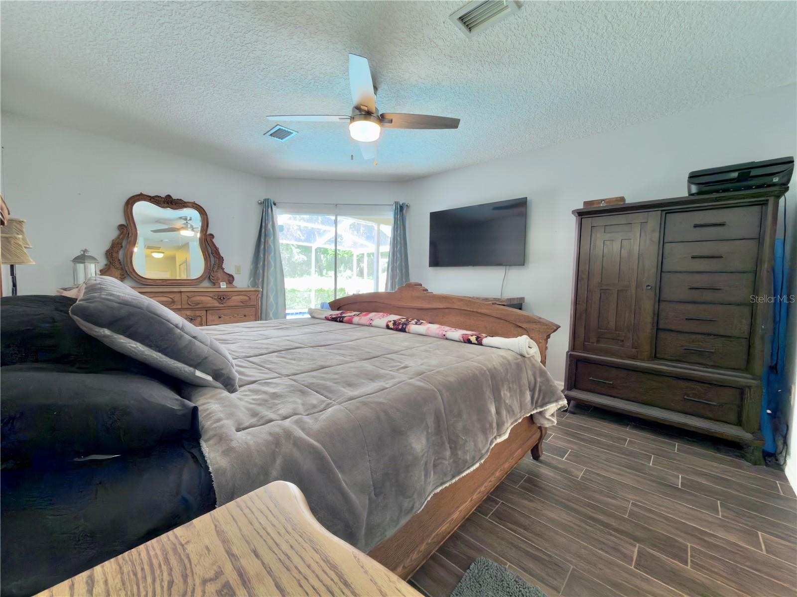 Image 33 of 57 For 5215 Cedar Lane