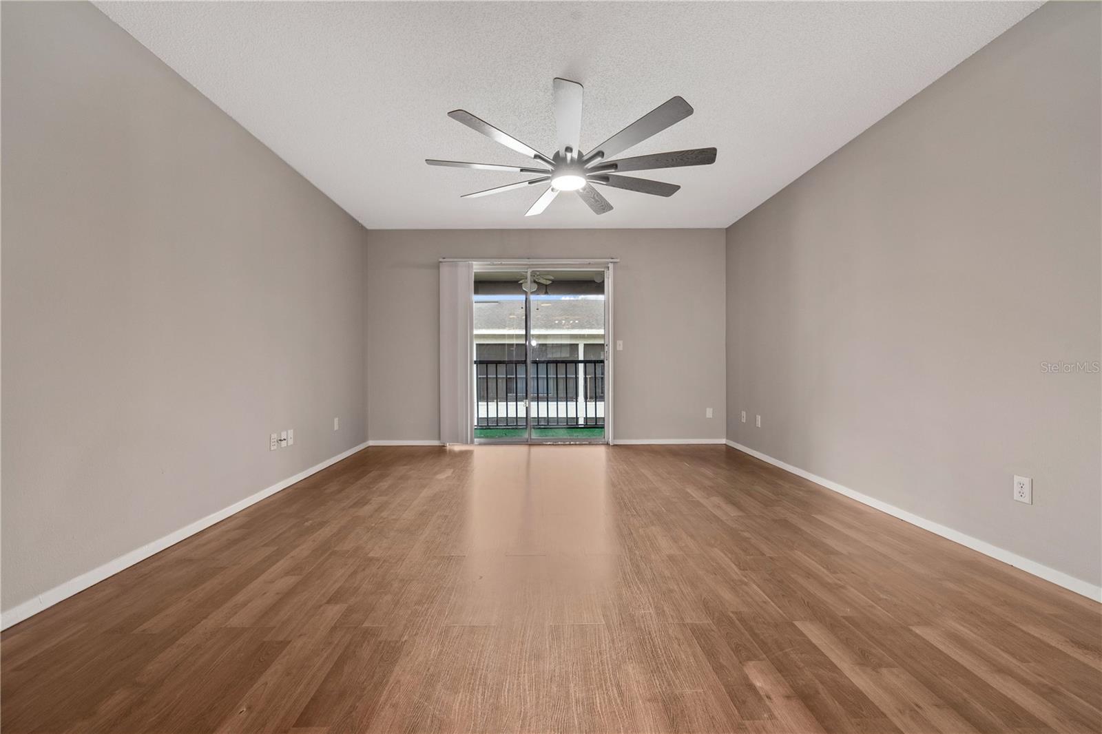 Image 5 of 15 For 14468 Reuter Strasse Circle 508